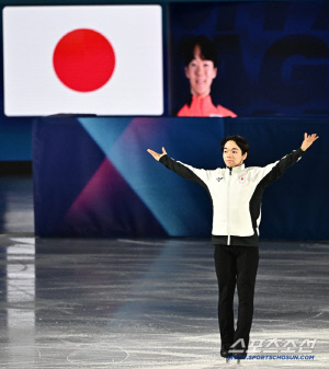 '금5 은7 동12' 사상 최고의 일본 난리 났습니다...아시아 유일 TOP 10 진입, 성공 퍼레이드 개최