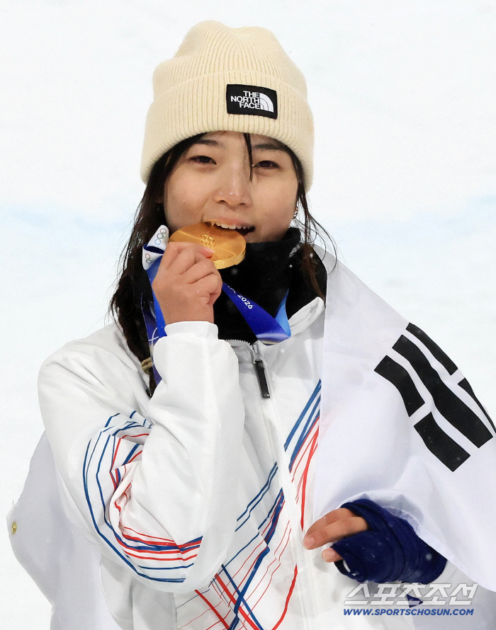 기대와 우려 동시에...'목표 3개' 무사히 달성한 대한민국, 드디어 달라지는 동계 메달 행보[밀라노 결산]