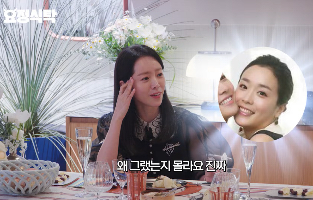 [종합] "DNA는 못속이네"…'청룡女神' 한지민, 미모의 언니 사진 깜짝 공개→"어릴땐 인기많은 언니 단속하는 깐깐한 동생이었다"(요정재형)