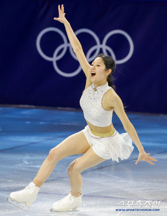 "김연아 후계자"→"K-POP 아이돌" 日 열도가 푹 빠졌다…이해인X'케데헌' 조합 성공적, 일본 반응 폭발