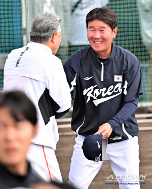 줄부상 악재? KBO가 하나로 뭉쳤다…'전세기 타자' WBC, 더 이상 굴욕은 없다