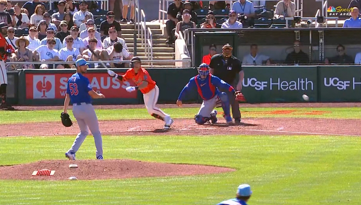 '우익수' 이정후 보기좋네, 총알 보살→SF 더그아웃 주연 행진, 첫 타…