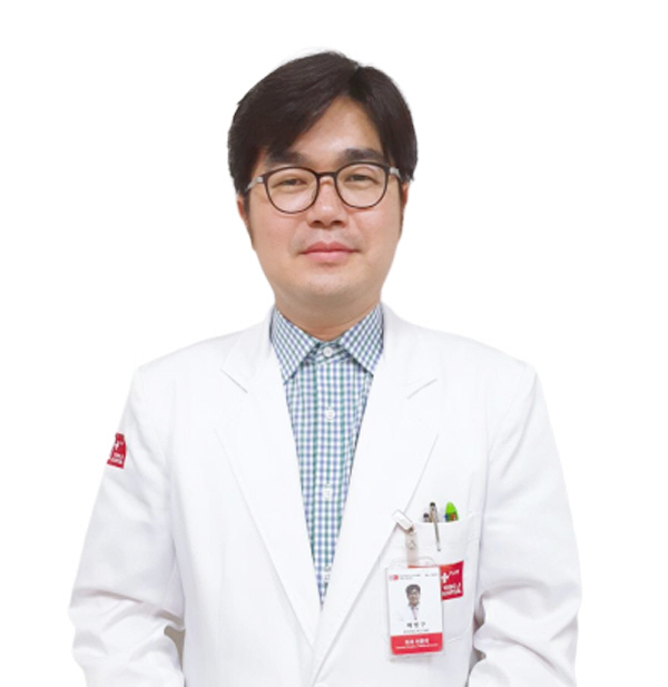 스마트폰 들고 화장실 가는 당신, '피' 볼 수 있습니다