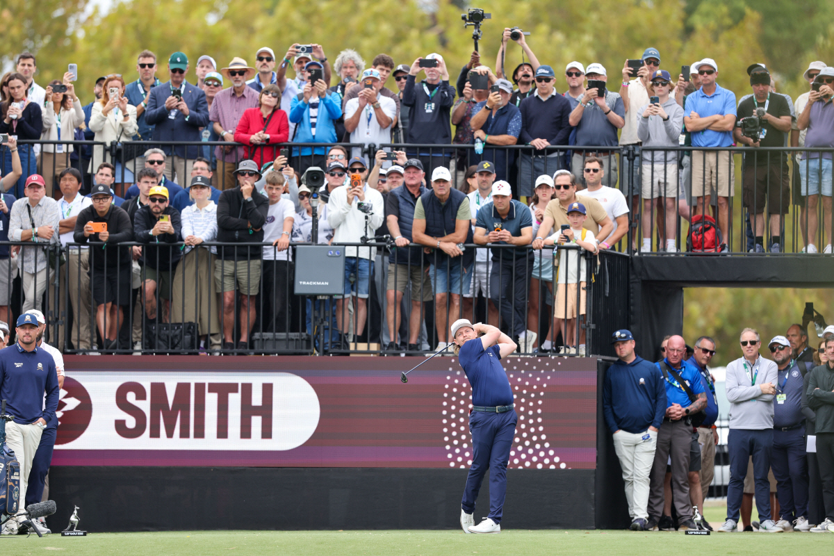 LIV골프에 7조 투자한 사우디, 2조 손실에도 3851억 추가 투입…대…