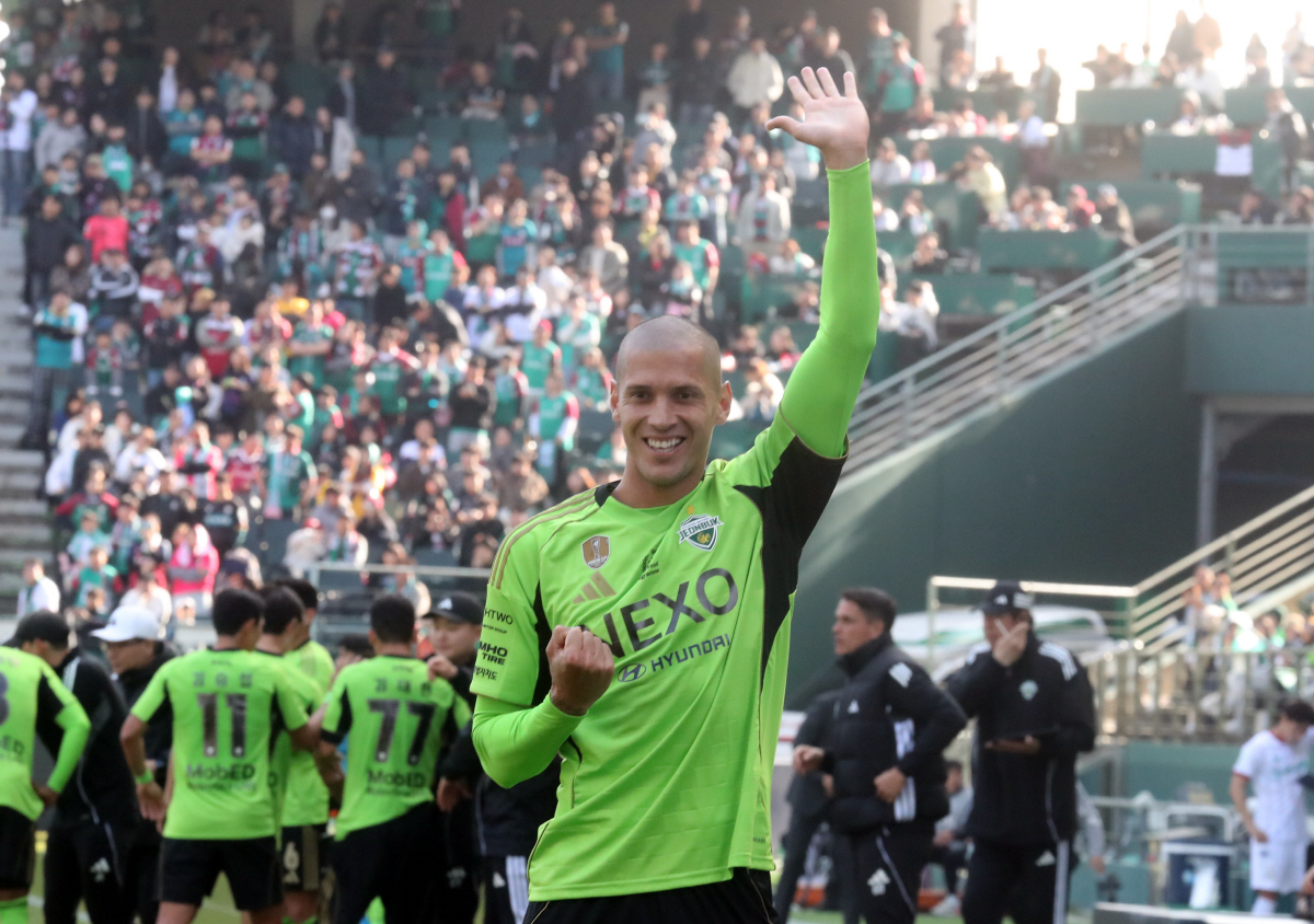 '똑똑한' 정정용, 포옛이 만든 전북 현대 '밥상'에 '후방 빌드업' 숟…