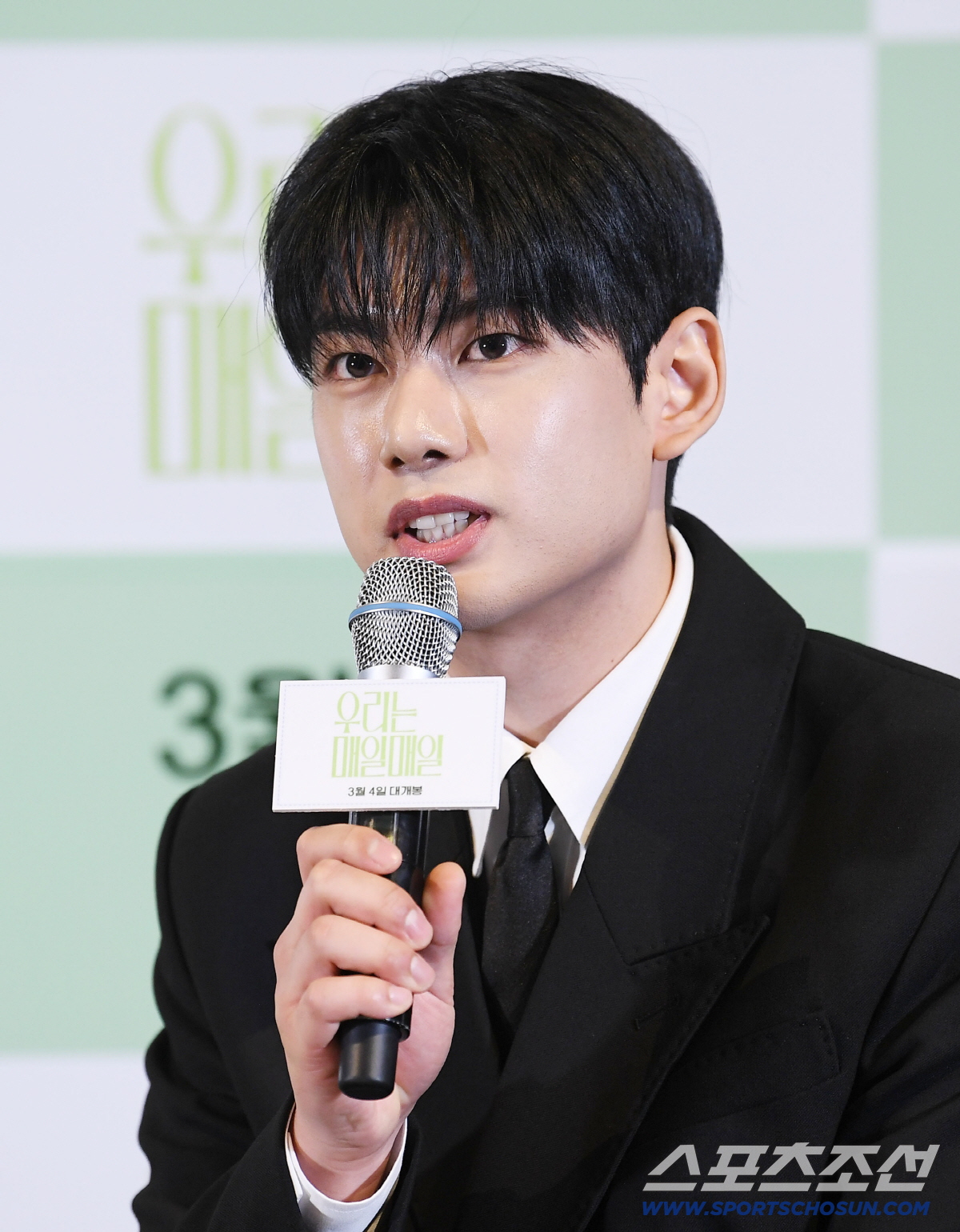 [SC현장]"새론이는 최고의 배우"…故김새론 유작 '우리는 매일매일', …