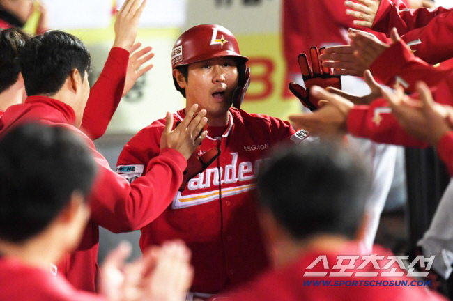 '충격' 노시환 307억 계약, 기준은 최정? FA 3번 단숨에 뛰어넘었…