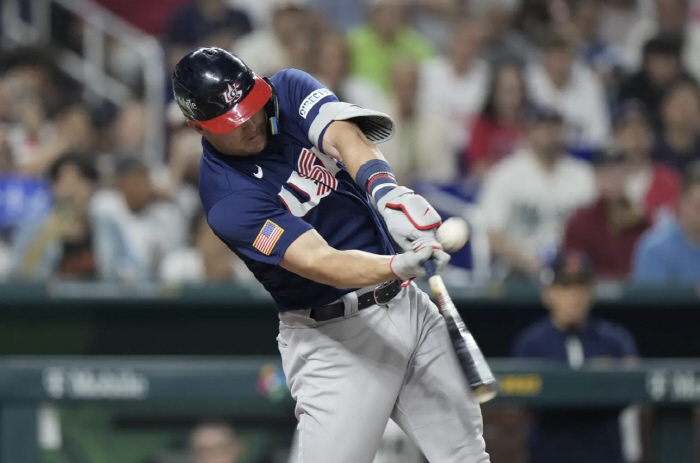 유혹에 약한 오타니, 그땐 트라웃이었고 이젠 저지, "글쎄 모르겠다, 매우 끌리긴 하는데"