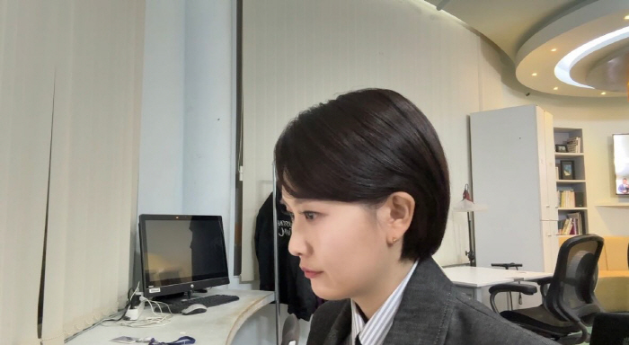 '한기주♥' 김수지 앵커, 득녀 4개월 만 '뉴스데스크' 복귀