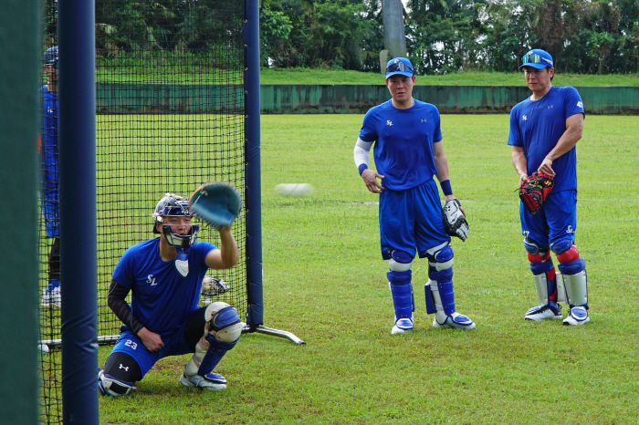 '5대1 경쟁' 속 아뿔사, 청백전 사구 후유증→검진 위해 조기귀국, 백정현 등 재활 불펜진 1군 합류[오키나와리포트]