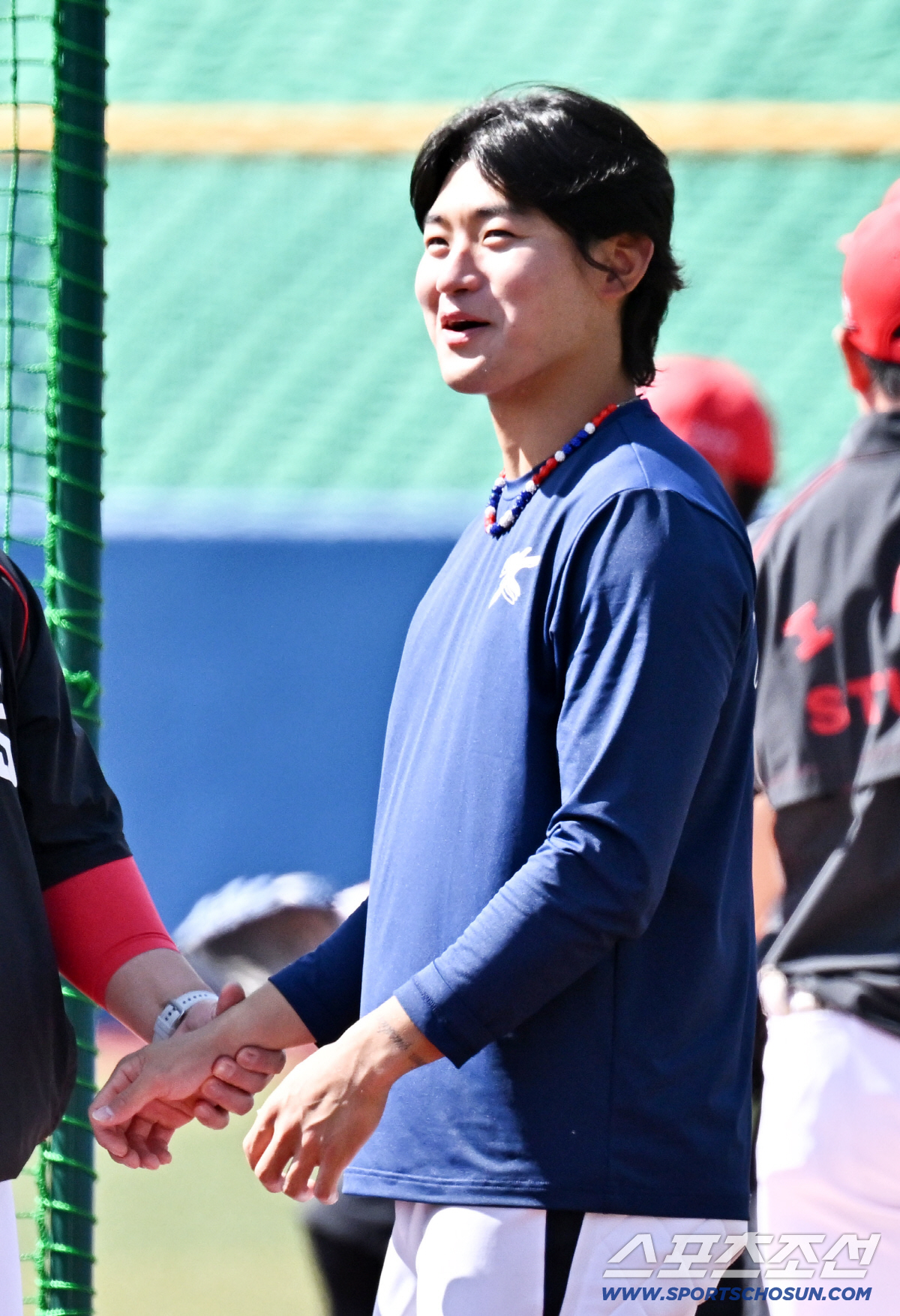 "도영아 다치지만 말고 돌아와" 손 꼭 잡은 KIA 장세홍 트레이닝 코치…