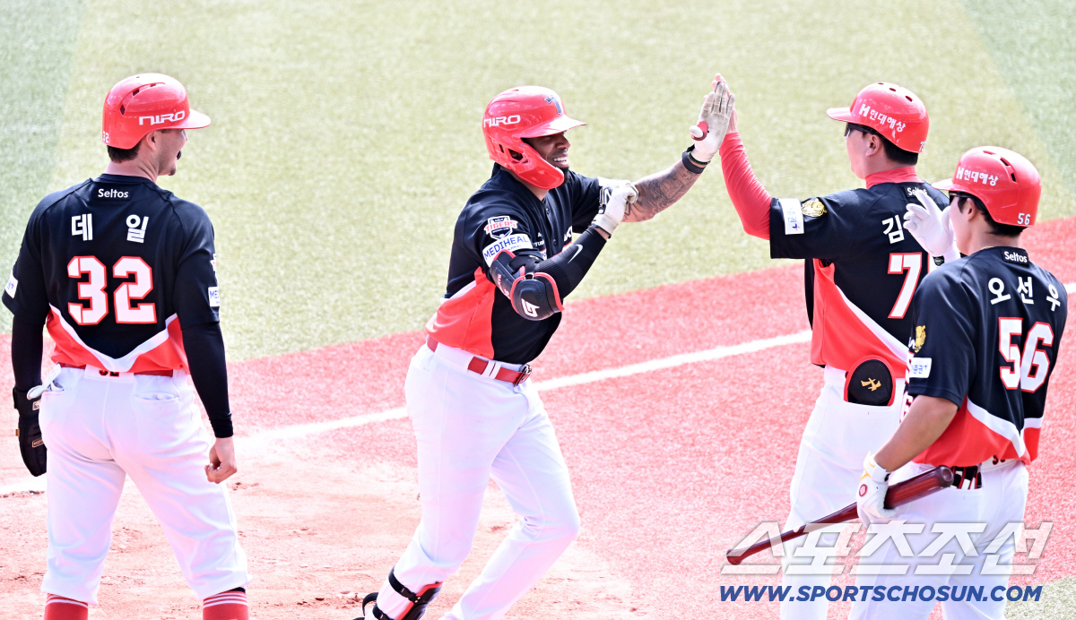 '박해민 3안타 맹활약' 류지현호, '카스트로 홈런' KIA 제압…연습경…