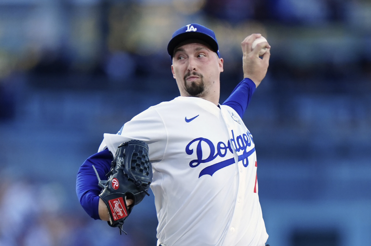 다저스에 또 '부상악몽' 스물스물 → 어깨 조심해!…2600억 선발투수도…
