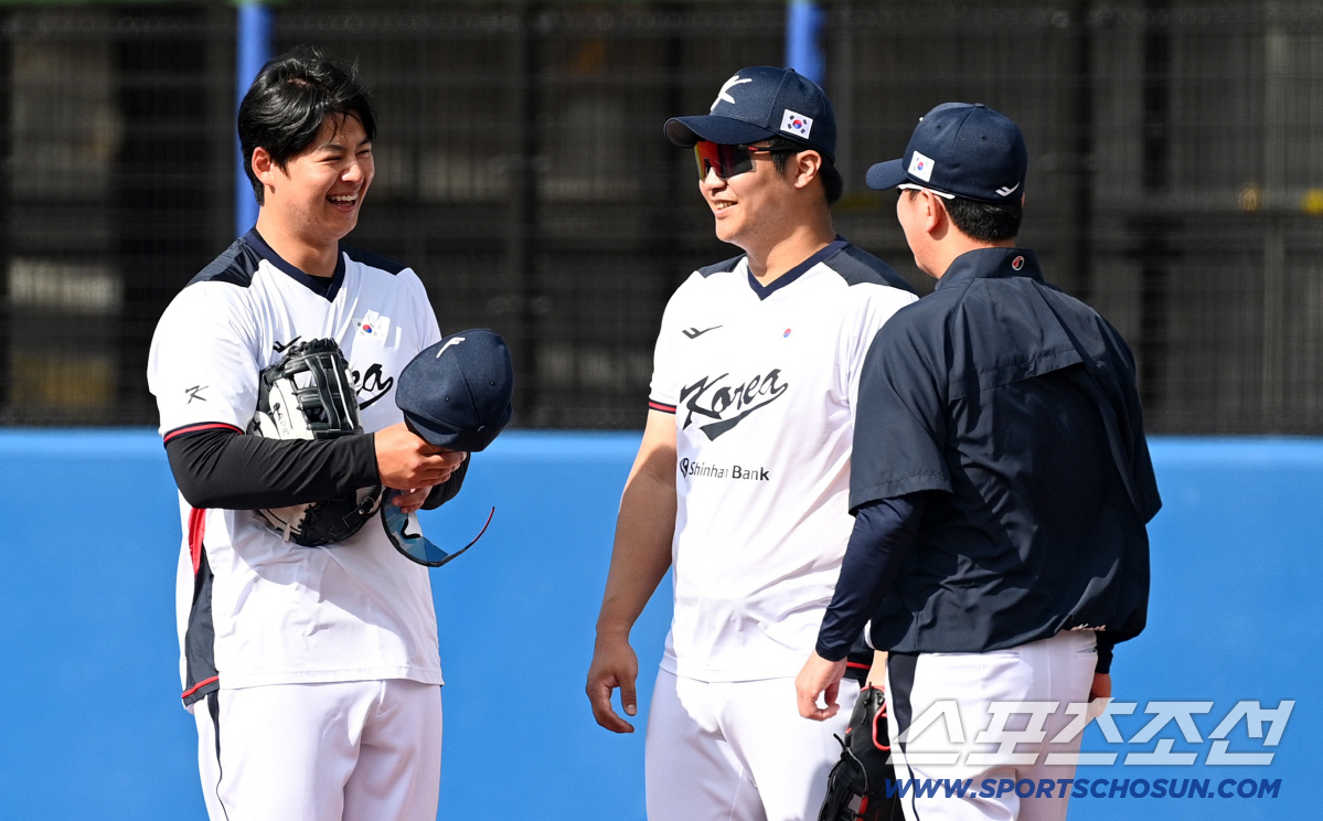 노시환에 밀릴 게 없는데, 아니 더 낫다고 볼 수도 있는데...307억 …