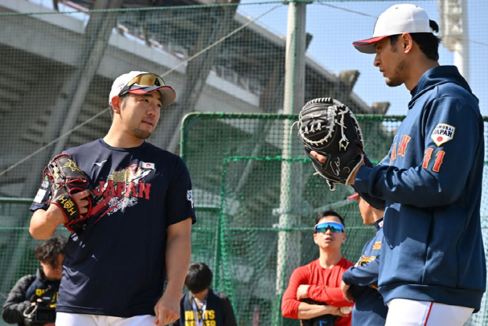 "마이애미서 만나자" 두 번의 WBC 우승 경험 전수, 日 떠난 다르빗슈…