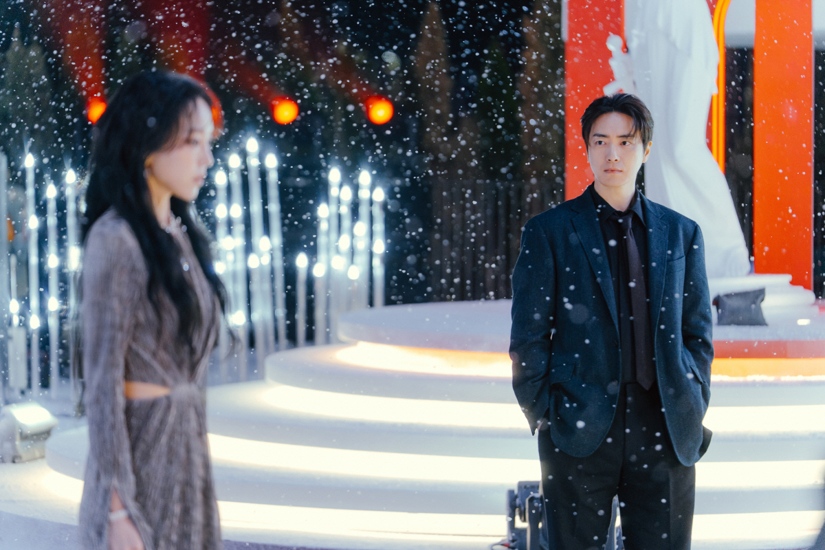 [공식] "신혜선 연기 미쳤다" 소리에..'레이디 두아', 넷플릭스 글로…