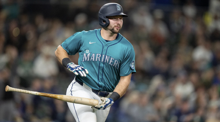 '포수 홈런왕' 173㎞ 총알 투런포 첫 작렬! 방망이가 고개 들다, 