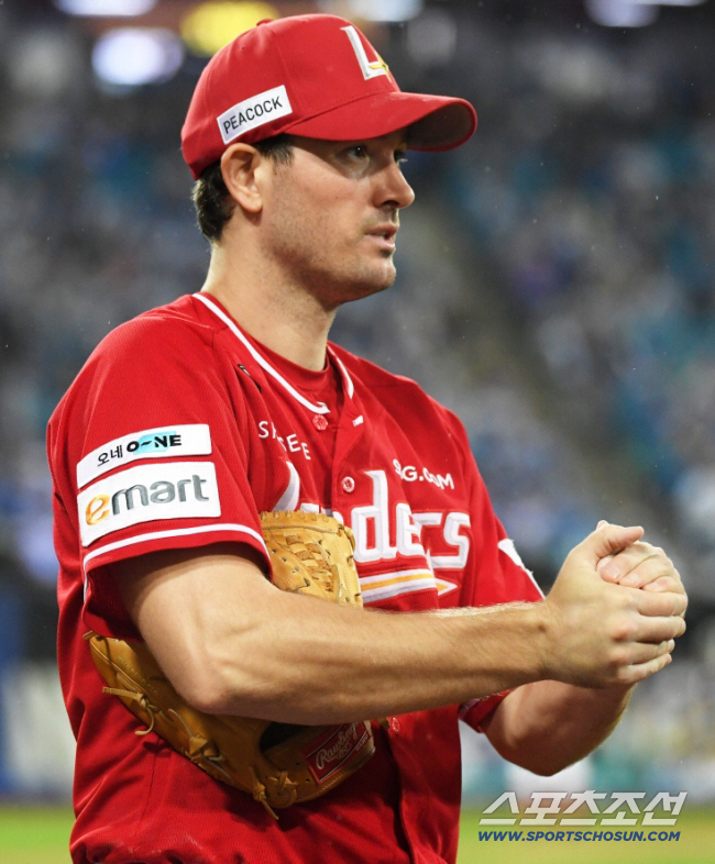 '245억 대박' 폰세, 와이스만큼 한국에서 인생 역전! 그런데 자리가 없다고?