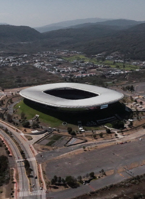 '안전' 비상 걸린 홍명보호 어떡하나! '베이스캠프 2경기' 불타는 과달라하라…FIFA→멕시코 