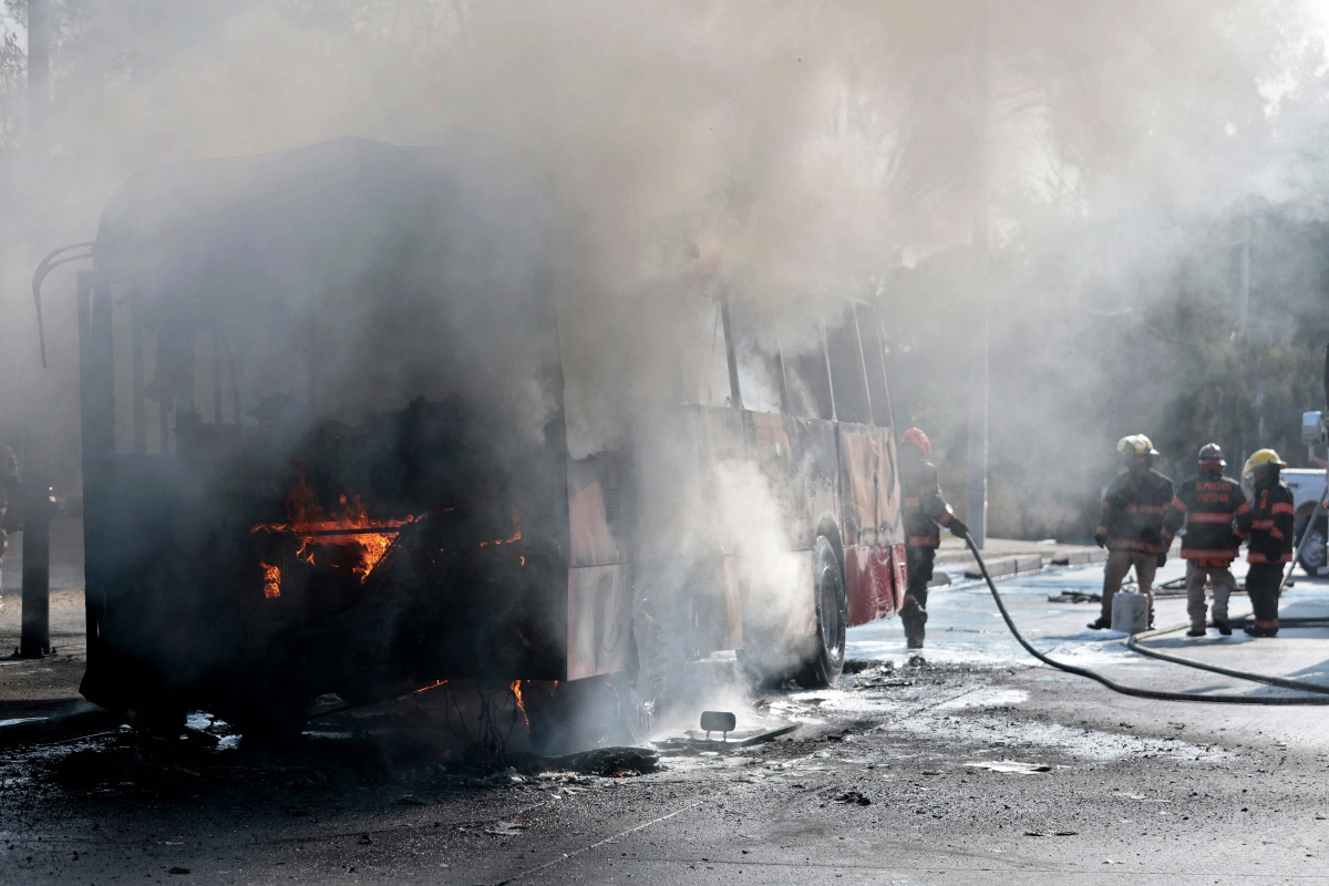 '안전' 비상 걸린 홍명보호 어떡하나! '베이스캠프+2경기' 불타는 과달…