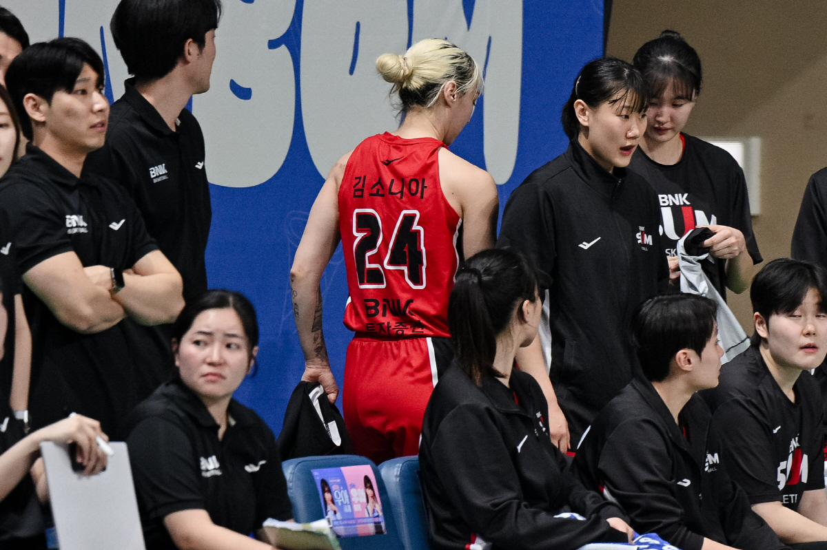 [현장분석] 반전의 반전 드라마 BNK.조기 5반칙 퇴장 에이스 김소니아…