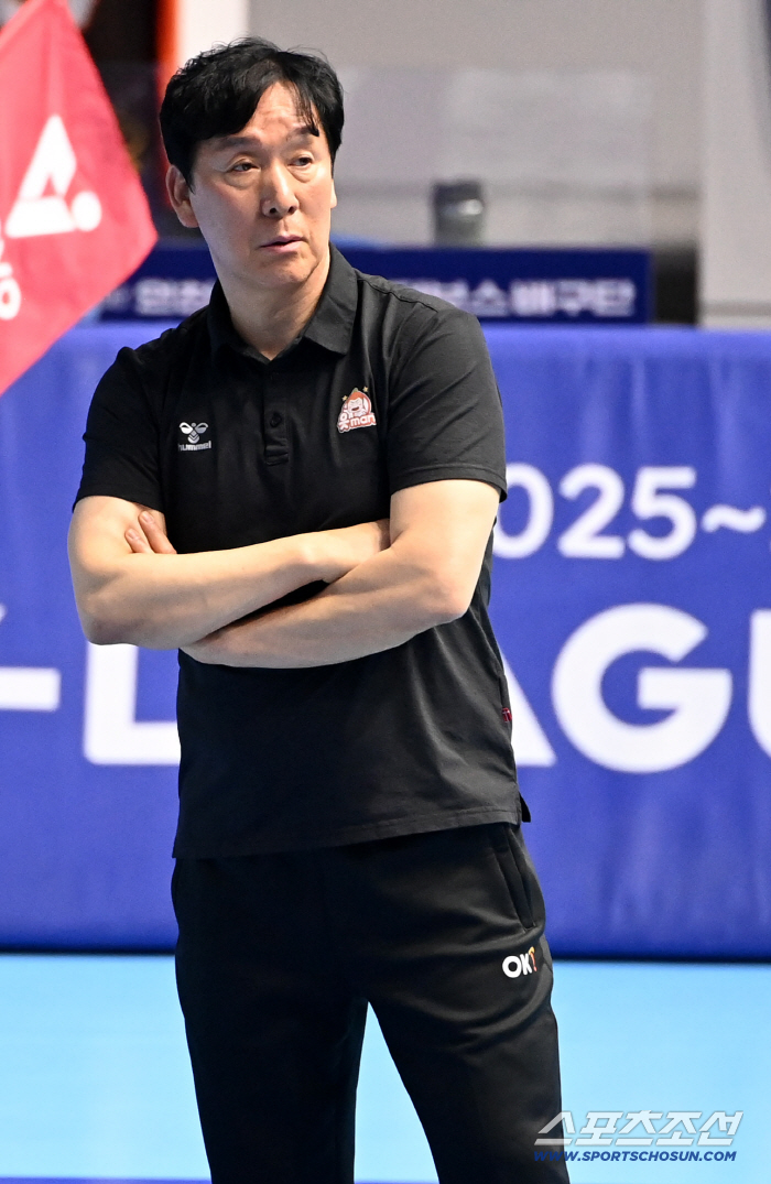 신영철 감독은 4세트 왜 외인을 빼버렸나