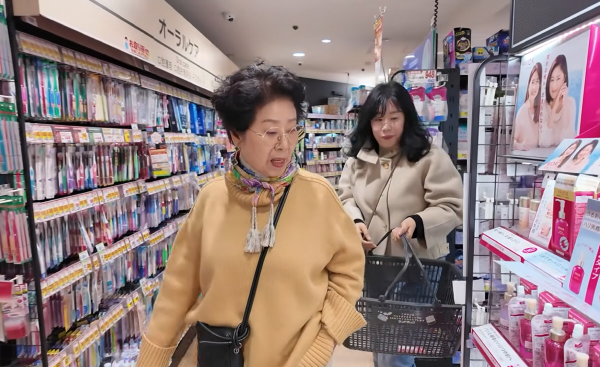 '인생은 선우용여처럼'…日후쿠오카 당일치기→맛집·디저트·드럭스토어에 편의…