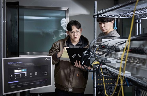 [AI픽] SKT, 차세대 기지국 'AI-RAN' 실증 성공