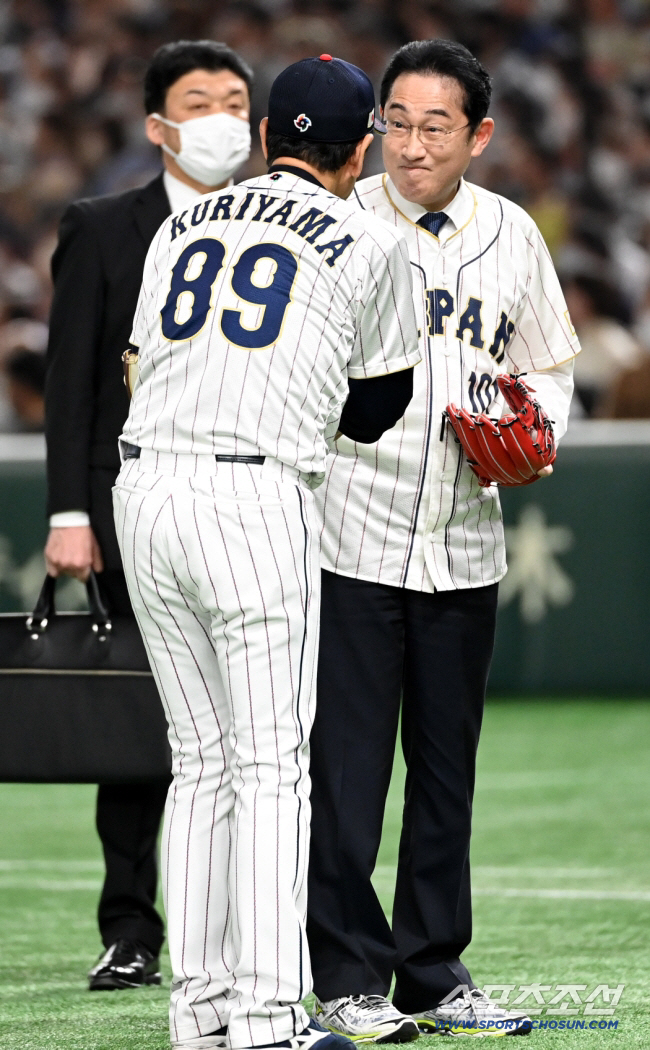 관심 집중 WBC 한일전 그냥 넘길 수 없지, 한신 열성팬 다카이치 총리…