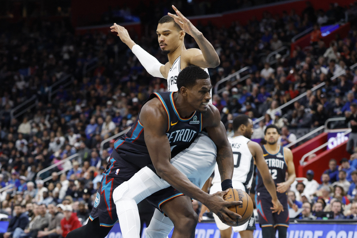 다크호스의 반란. 이제는 최강자. 1위 샌안토니오, 2위 디트로이트. N…