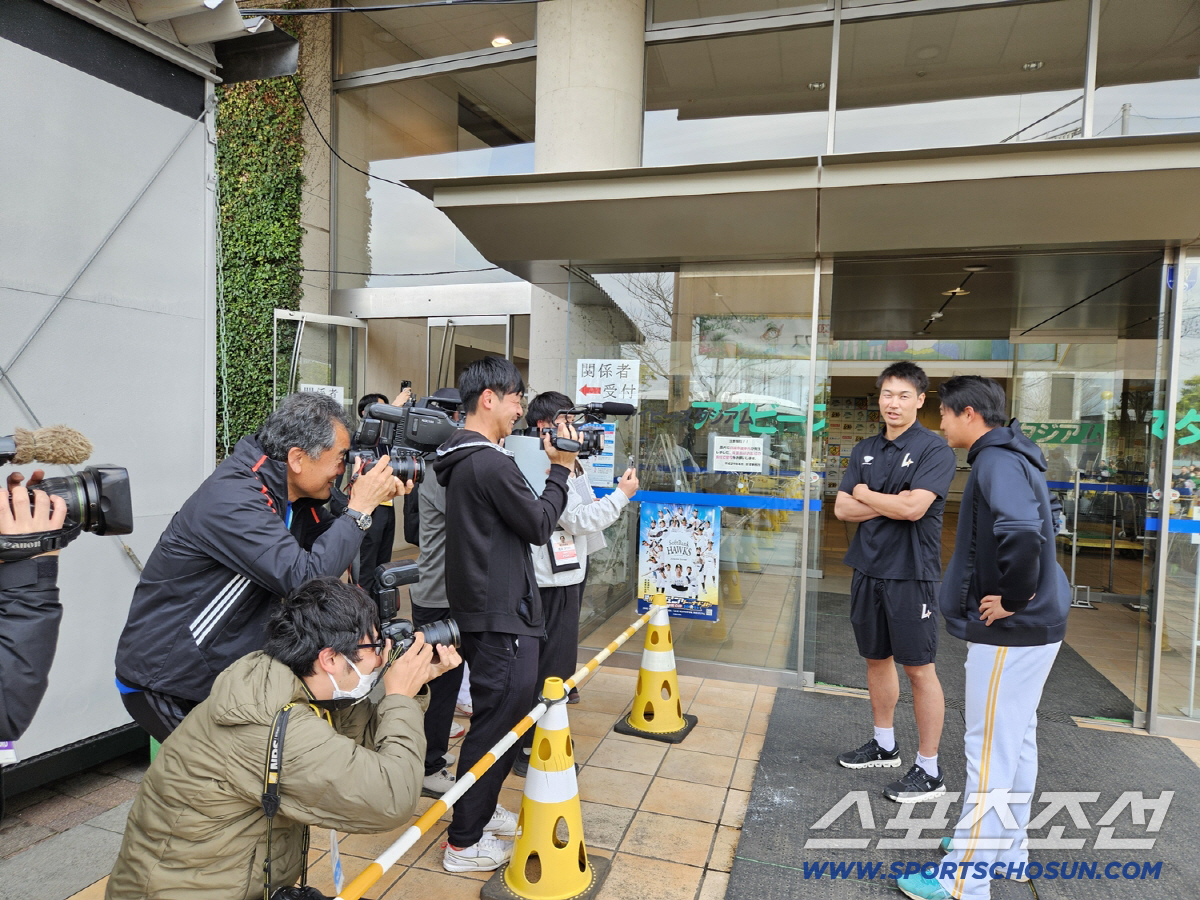 "일본 취재진이 여기 왜 몰렸지?" 이런 선수가 아쿼라니, 클래스가 다르…
