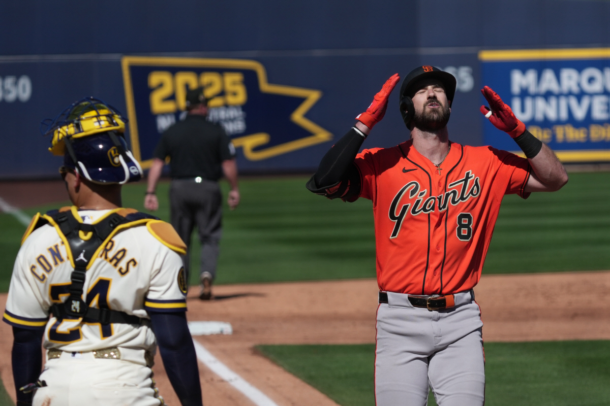 변덕스러운 '타순 투어', 이정후 4G 연속 안타 초짜 감독 마음 홀렸다…