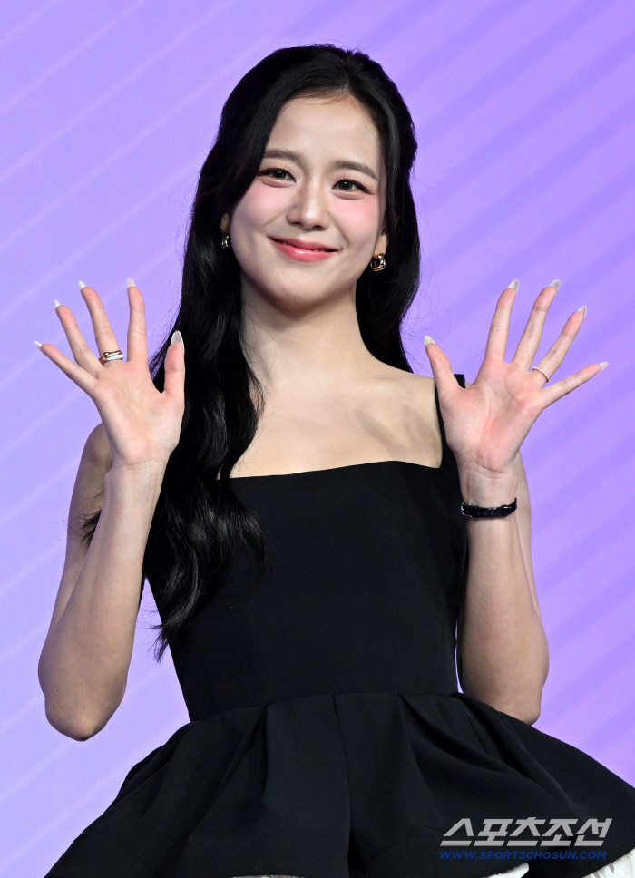 '월간남친' 지수 "로코 여신? 원해"