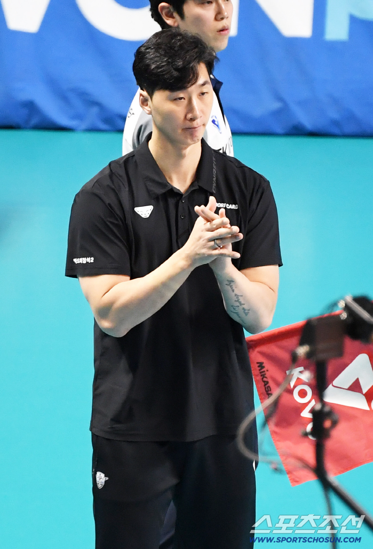 스타 출신 지도자는 무조건 망한다? 박철우가 편견을 깨부수고 있다 "처음…