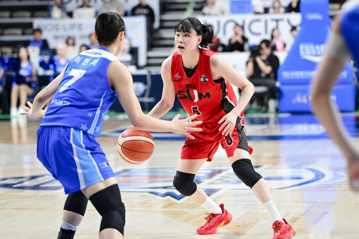 WKBL 역대급 순위경쟁. 우승 & 4강 경쟁. 1위 KB도, 3위 삼성생명도 안심할 수 없다