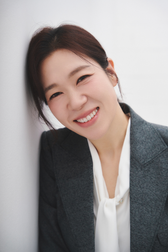 [인터뷰①] '매드 댄스 오피스' 염혜란 "주연으로서 책임감 커, 라미란 언니 응원에 힘"