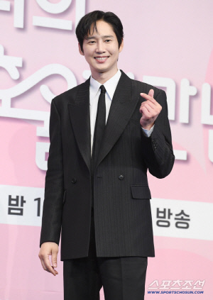 ‘미혼남녀의 효율적 만남’ 박성훈 복귀 소감 “신중하고 엄중한 태도로 지내”