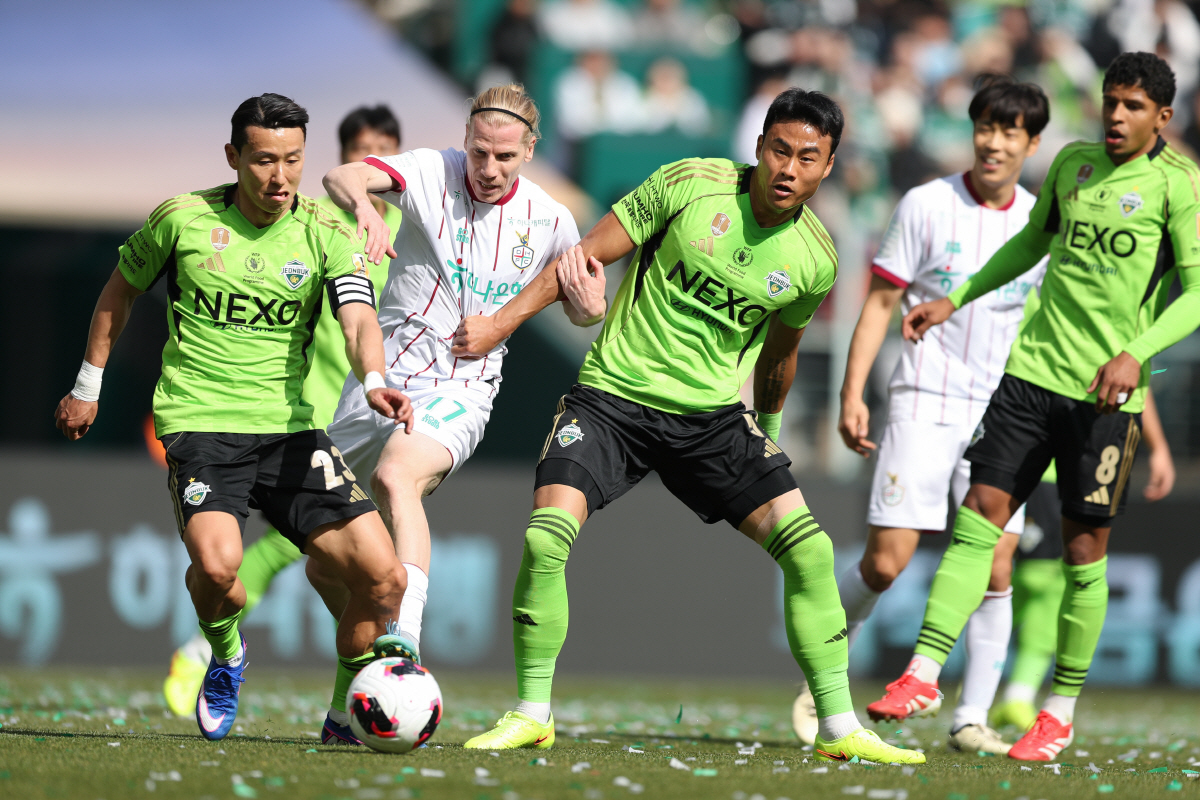 "반갑다, K리그" 인천과 서울 '경인 더비' 포문→명예회복 울산, '빅…