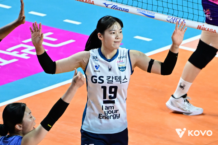 실바 24득점 원맨쇼 → 77분만에 셧아웃! '오세연 컴백' GS칼텍스, 흥국생명 잡고 4위 탈환…순위경쟁 점입가경 [인천리뷰]