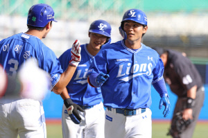 '대표팀 킬러인가?' 정우주 이어 유영찬도 저격… 우울했던 삼성 자존심 살린 두방의 홈런