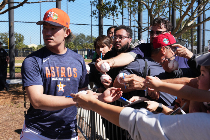 "내일 무척 아플거야" 775억 日에이스 159㎞ 총알타에 다리 맞고도 멀쩡, 1이닝 무실점..."빅리그 재밌네"