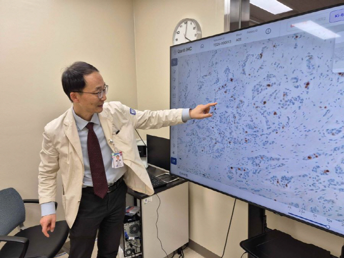 서울성모병원, 암병리 AI 데이터 구축 주도…국내 최초·최대 클라우드 병…