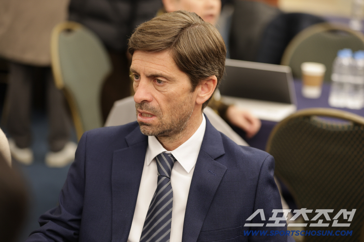 "악몽은 끝! 팬들에게 행복 주러왔다" 삼일절 광주와 홈 개막전,코스타 …