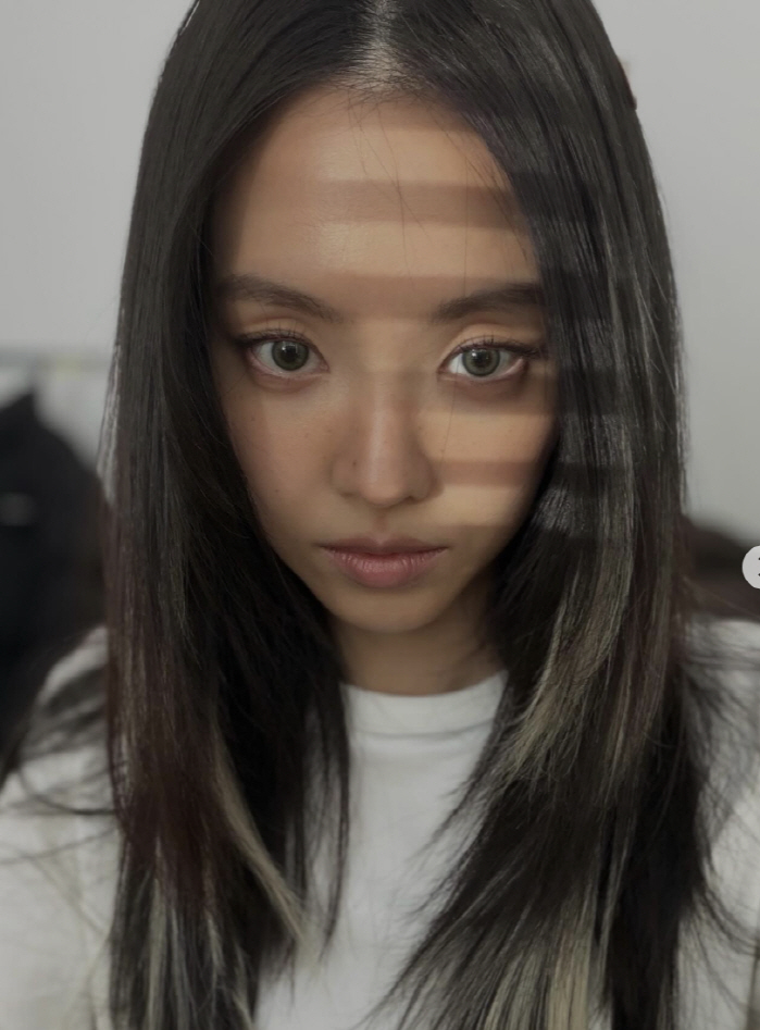 손나은 맞아? 까무잡잡 변신에 팬들 충격...못 알아보겠네