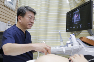 33년 분만실 지킨 대학병원 교수 