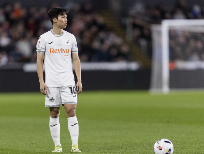 "韓 유럽파 구단주가 어떻게 스눕독·모드리치" 엄지성의 '스~웩' 게시글…