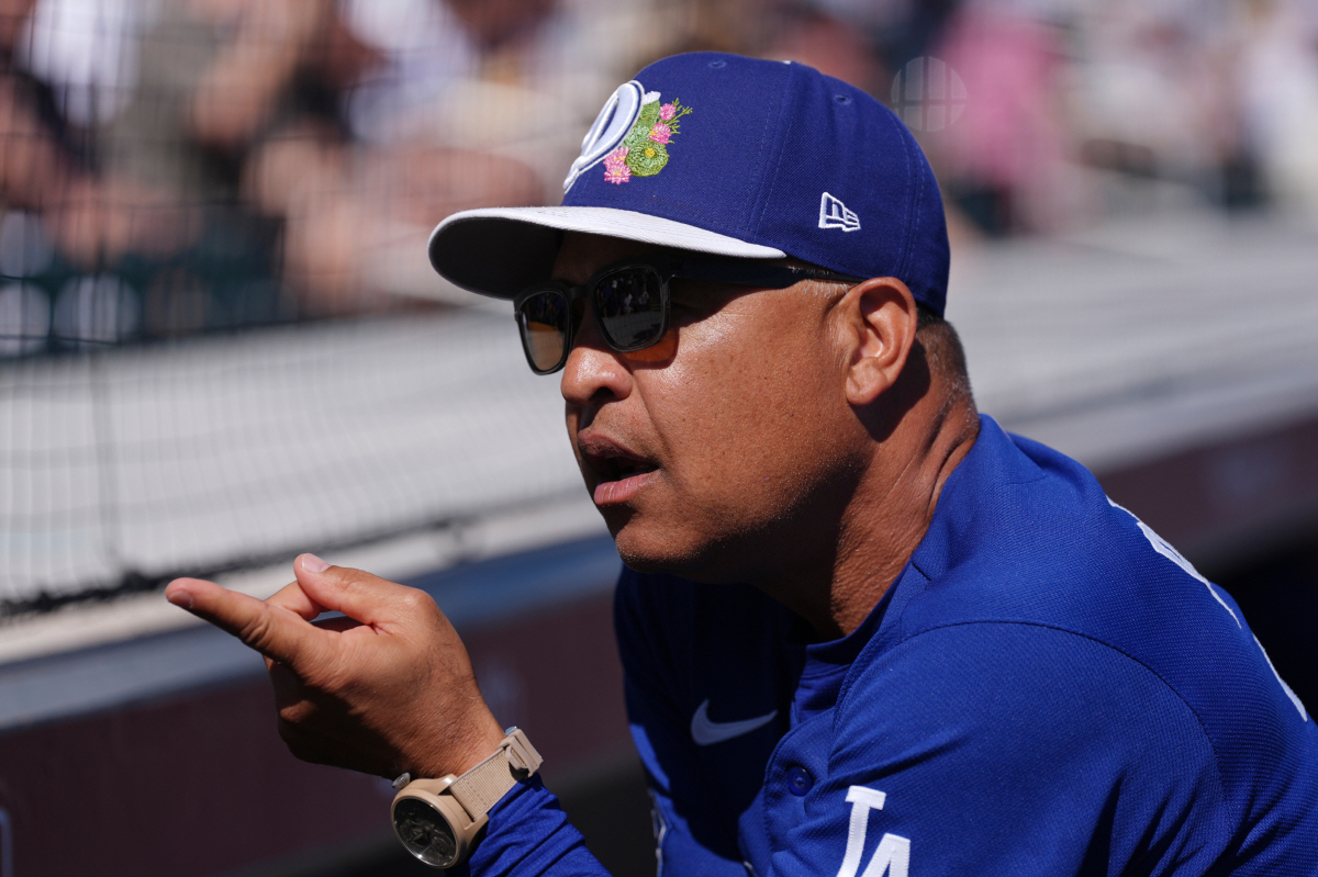 다저스 비상! 던질 투수가 없다고? → '표면적으로 엄청난 투수진' 그 …