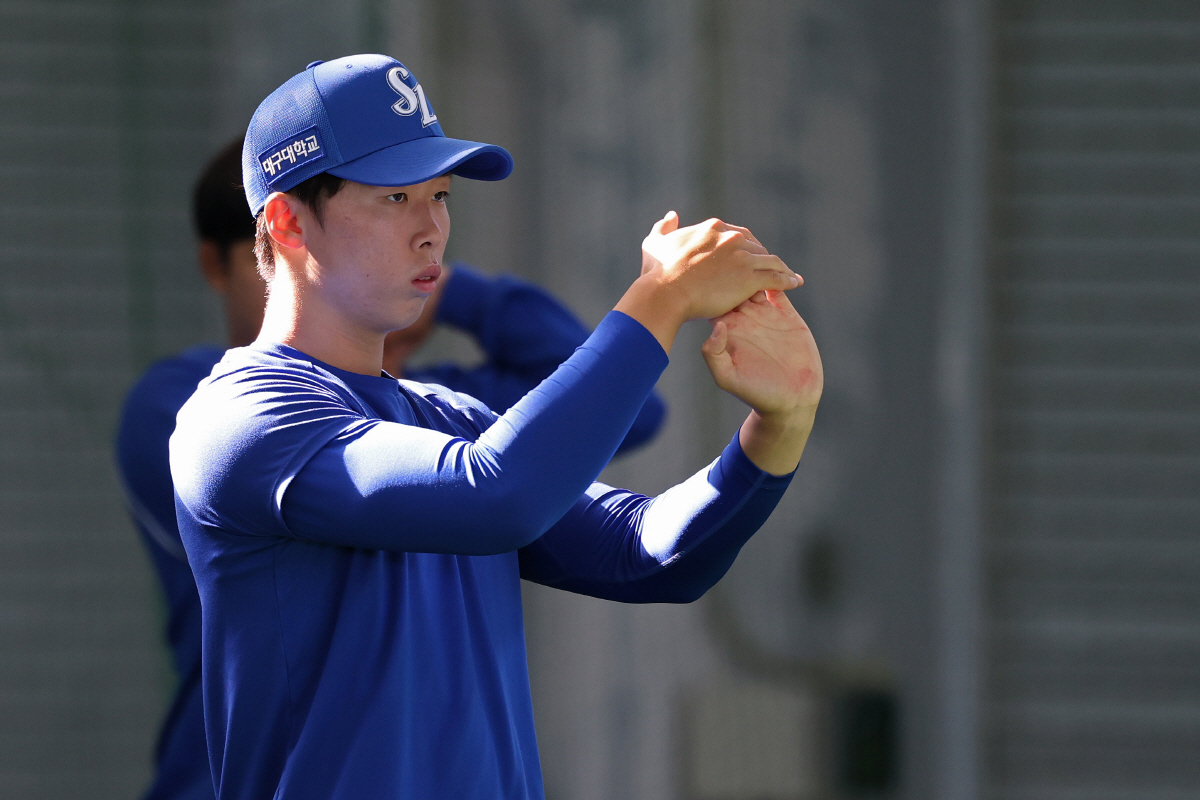 [속보]'불펜 핵' 이호성 마저 수술→시즌 아웃, '루키' 이호범도 통증…