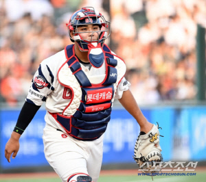 신인이 벌써 풀렸다고? 김태형 감독 쓴소리 → 