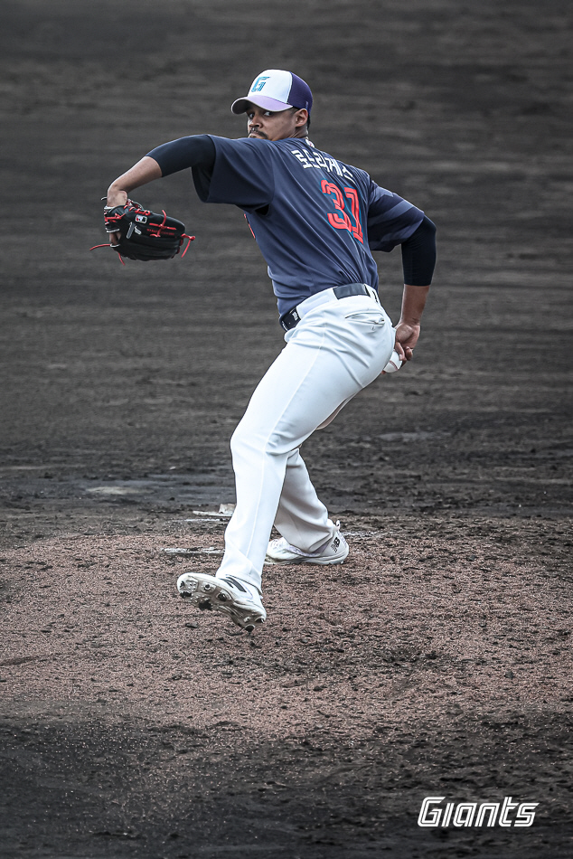 진짜 폰세급인가! 롯데 로드리게스, 한화를 18-0 폭격한 지바롯데 1군 '3이닝 퍼펙트' [미야자키 현장]